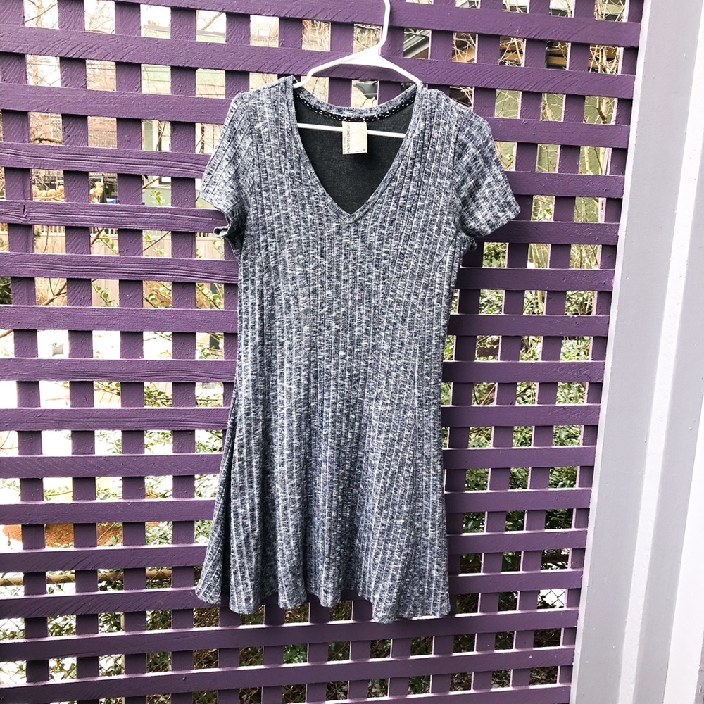 🦋2/HP 🦋Anthropologie Dolan Fit & Flare Dress - Picture 3 of 8